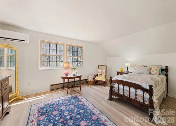 $529,900 | Undisclosed Address, Cullowhee, NC 28723