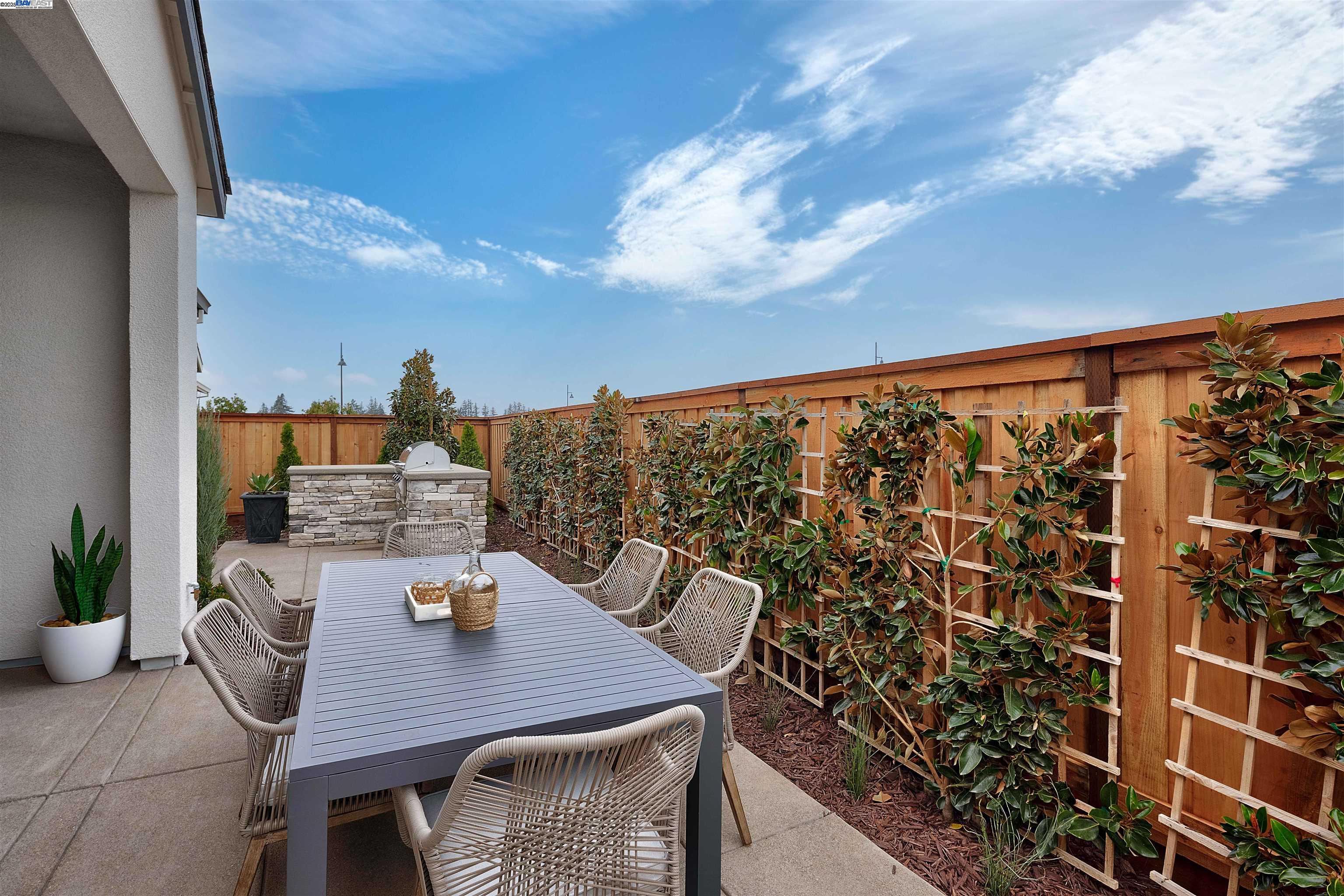 1371 Crescent Avenue Manteca, CA 95336 - Photo 51 of 55 a view of a balcony with table and chairs