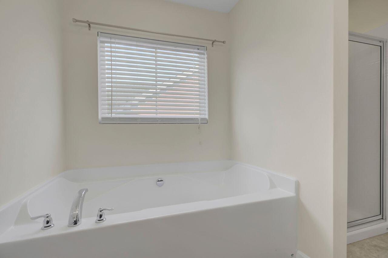 204 Rice Mill Place Wando, SC 29492 - Photo 19 of 41 Master bath2