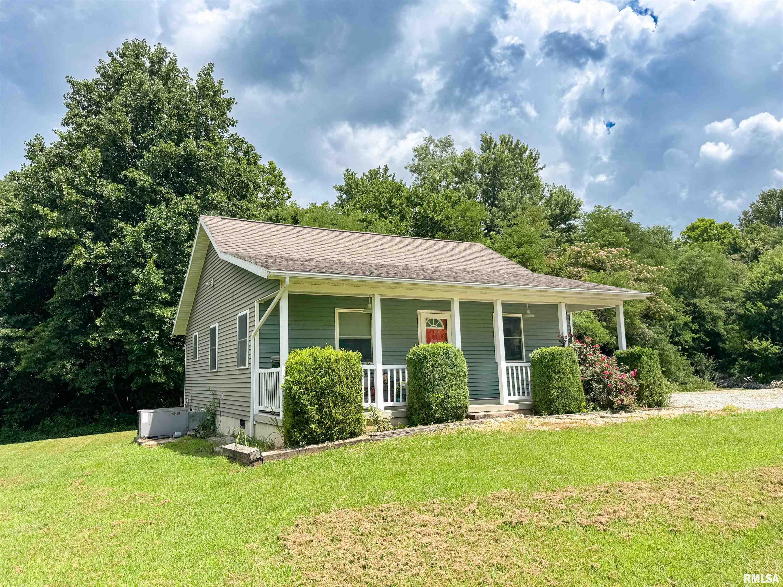 339 Spring Street Dongola, IL 62926 - Photo 5 of 26 Gallery Image 5