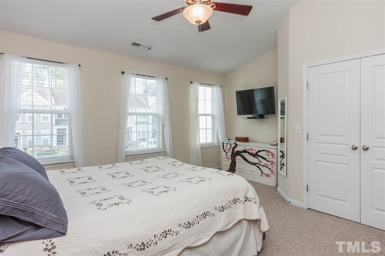 4424 Sugarbend Way Raleigh, NC 27606 - Photo 12 of 22