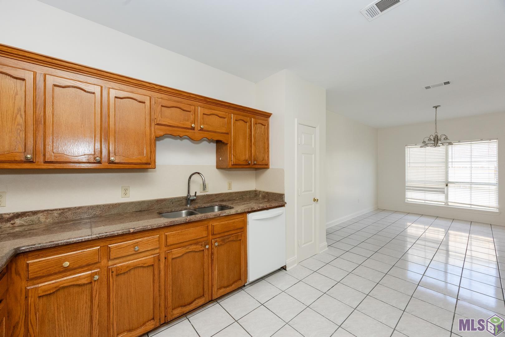9540 Lindale Avenue, Unit A Baton Rouge, LA 70815 - Photo 7 of 24