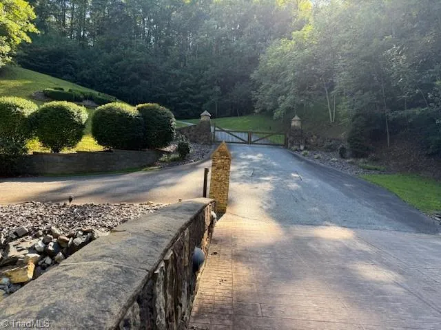 $31,900 | 52 Chestnut Mountain, McGrady, NC 28649