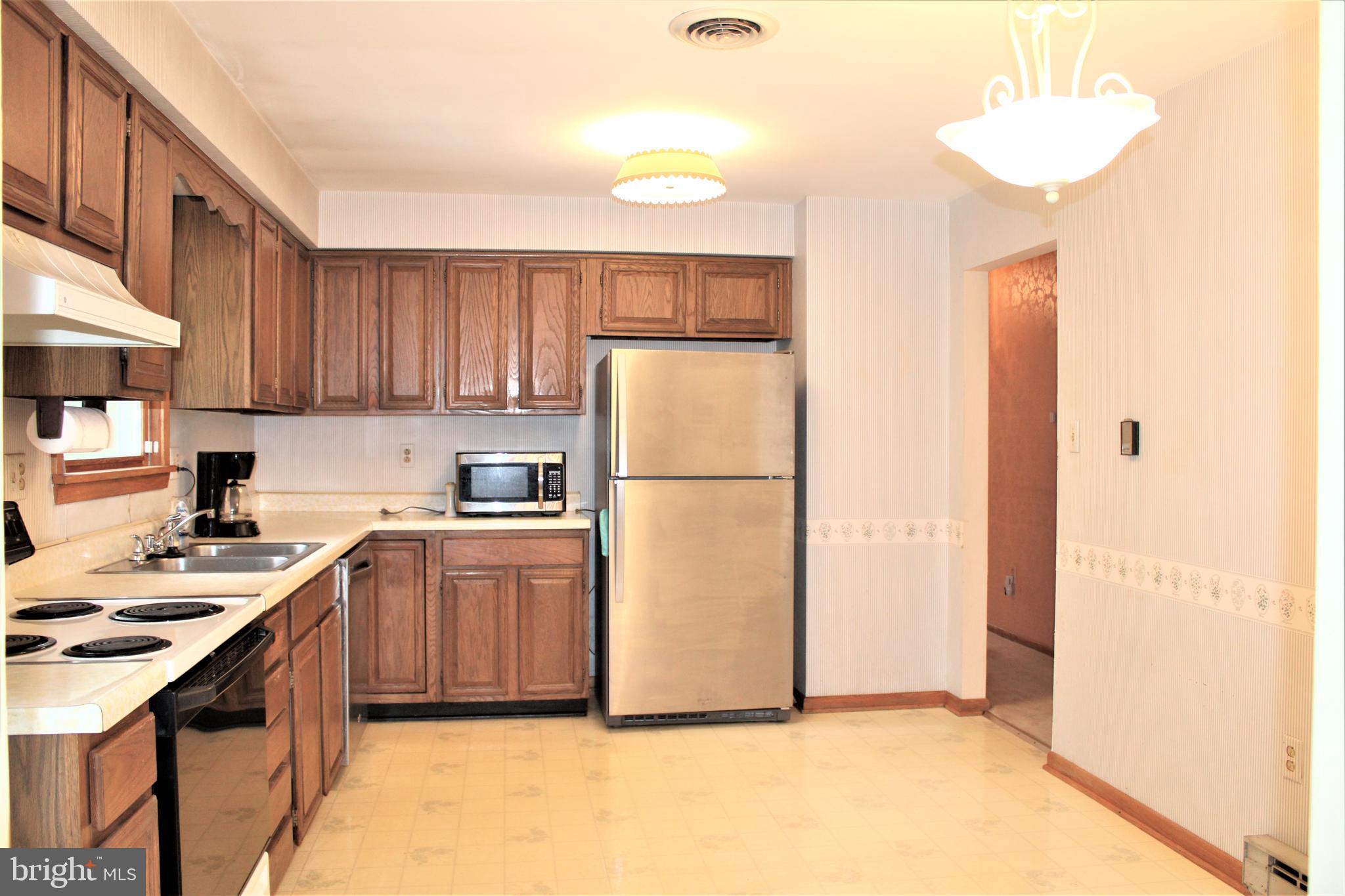 14603 Viewcrest Road Southwest Cumberland, MD 21502 - Photo 36 of 79 Kitchen View 2