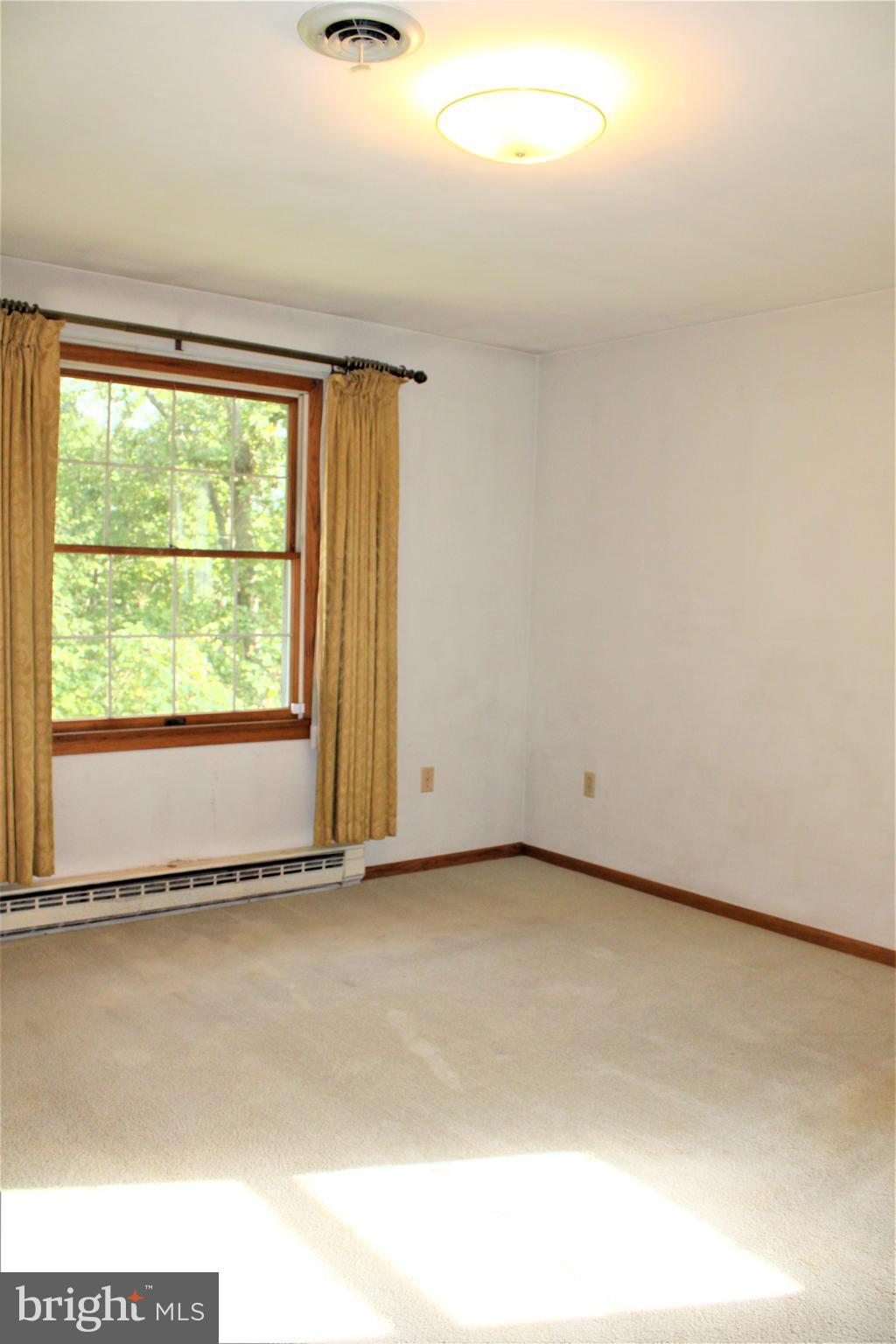 14603 Viewcrest Road Southwest Cumberland, MD 21502 - Photo 45 of 79 Bedroom 1 View 2