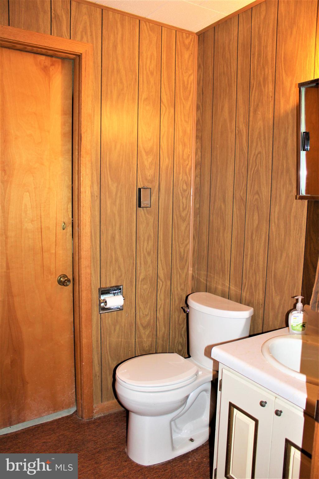 14603 Viewcrest Road Southwest Cumberland, MD 21502 - Photo 70 of 79 Lower Level 1/2 Bath View 1