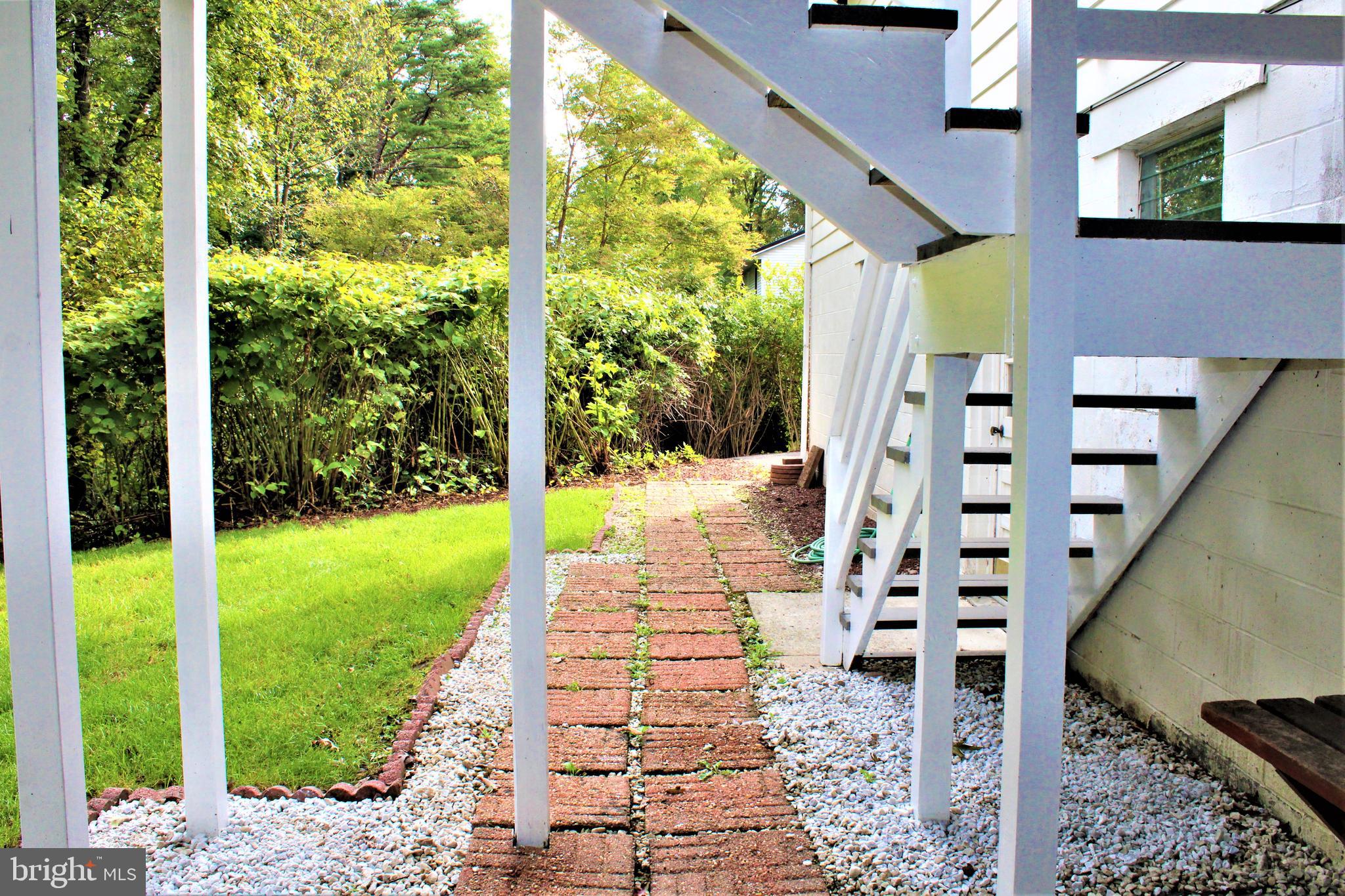 14603 Viewcrest Road Southwest Cumberland, MD 21502 - Photo 7 of 79 Lower Level Outside Entrance View 1