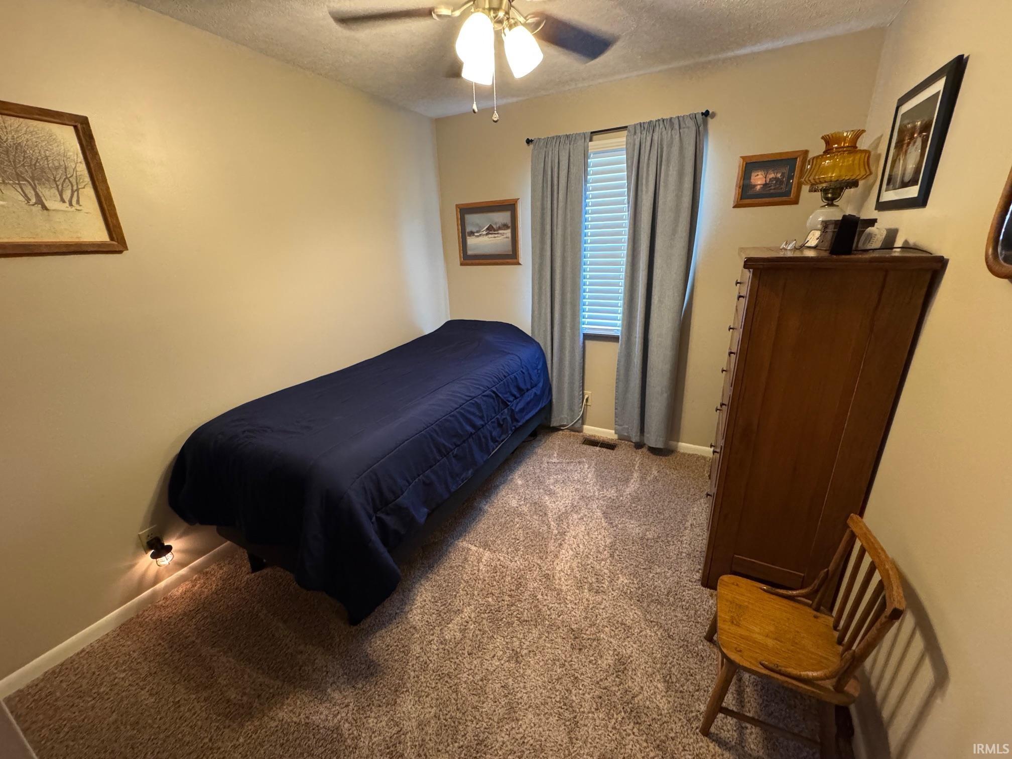 909 Clover Street Rochester, IN 46975 - Photo 11 of 15 Gallery Image 11
