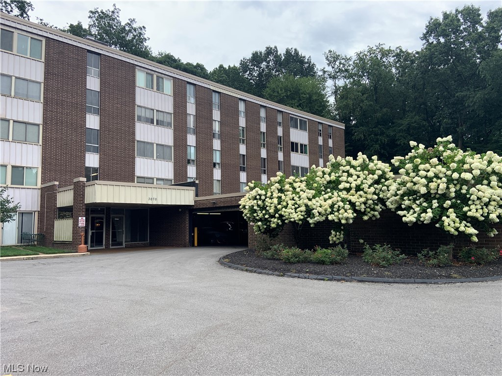 3070 Kent Road, Unit 310 Stow, OH 44224 - Photo 1 of 22