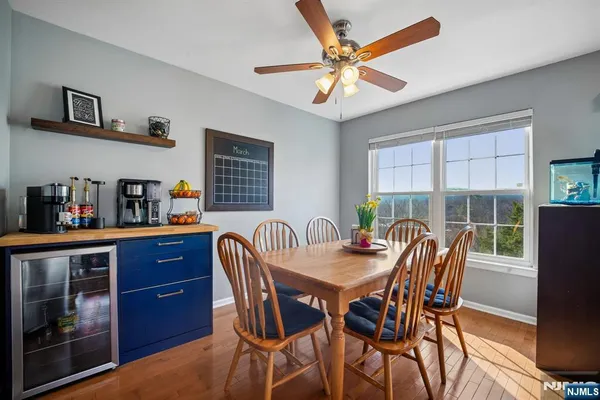 $429,000 | 37 Mountainside Drive, Pompton Lakes, NJ 07442