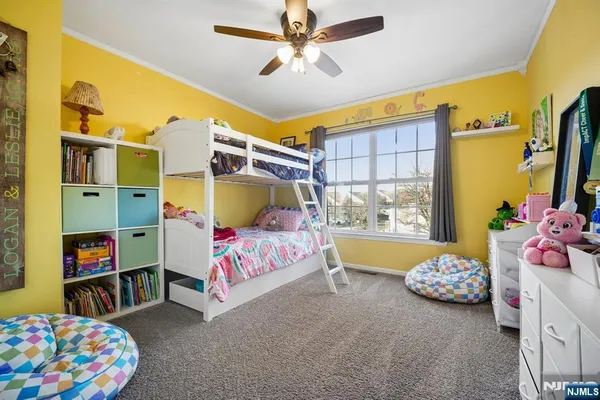 $429,000 | 37 Mountainside Drive, Pompton Lakes, NJ 07442