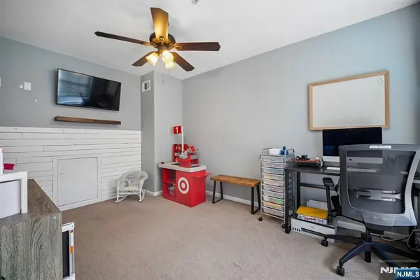 $429,000 | 37 Mountainside Drive, Pompton Lakes, NJ 07442