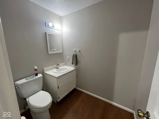 $365,000 | 810 Sunblest Boulevard, Fishers, IN 46038