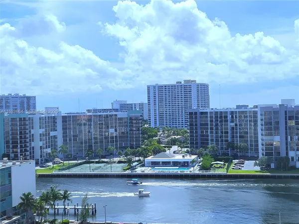 $5,500 | 3505 South Ocean Drive, Unit 1105, Hollywood, FL 33019