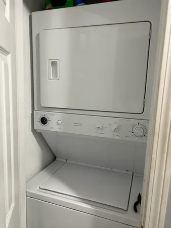 a close up view of a washer and dryer