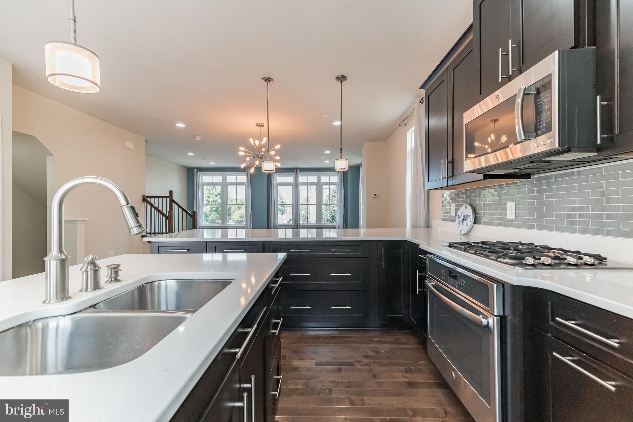 11391 Ridgeline Road Fairfax, VA 22030 - Photo 11 of 37