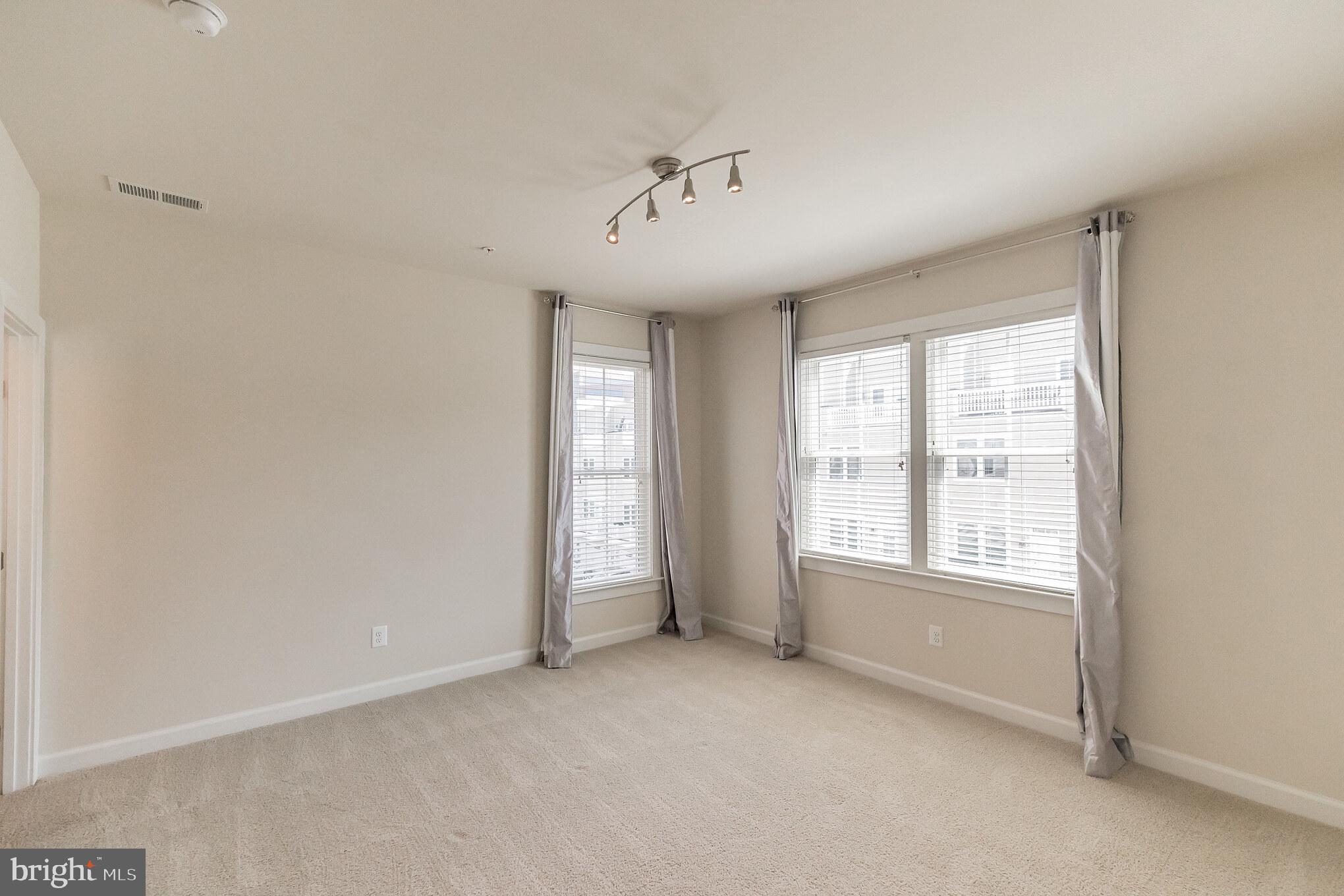 11391 Ridgeline Road Fairfax, VA 22030 - Photo 19 of 37