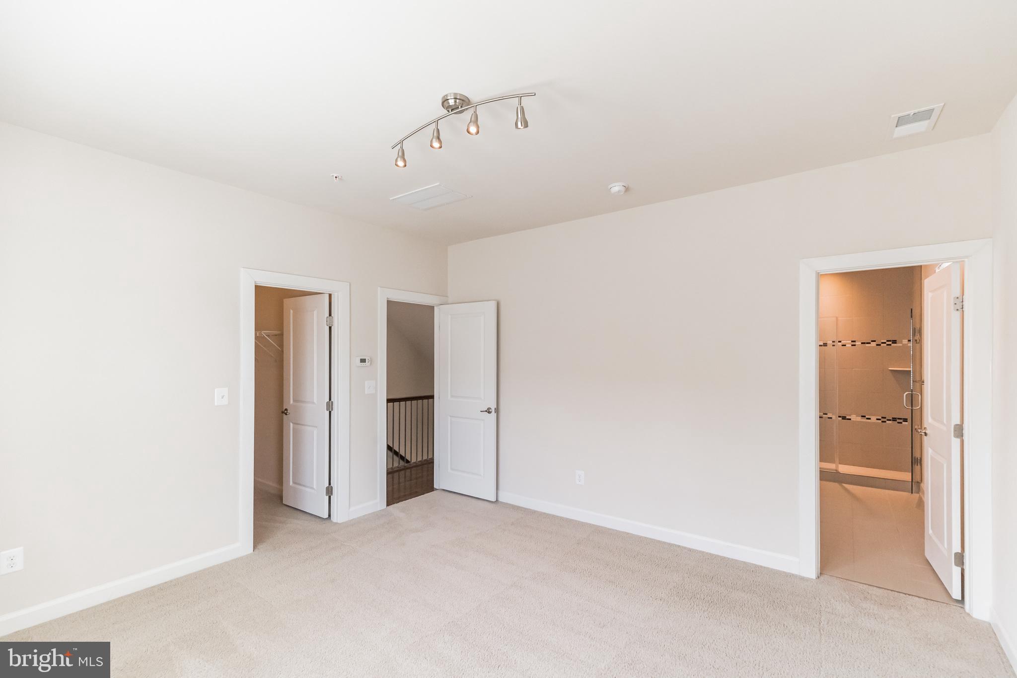 11391 Ridgeline Road Fairfax, VA 22030 - Photo 21 of 37