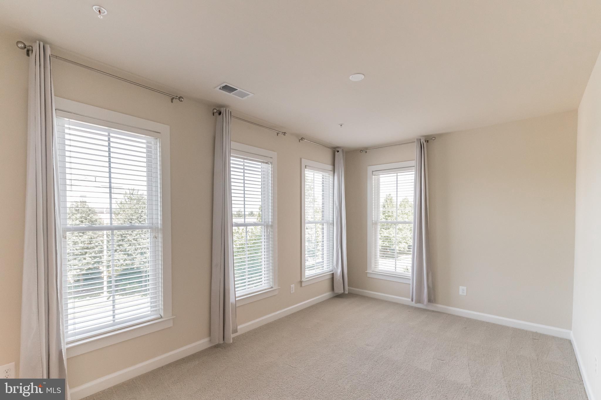 11391 Ridgeline Road Fairfax, VA 22030 - Photo 23 of 37