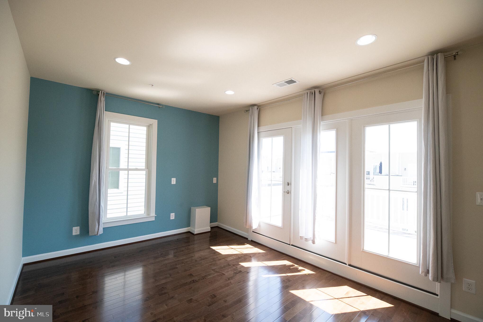 11391 Ridgeline Road Fairfax, VA 22030 - Photo 27 of 37