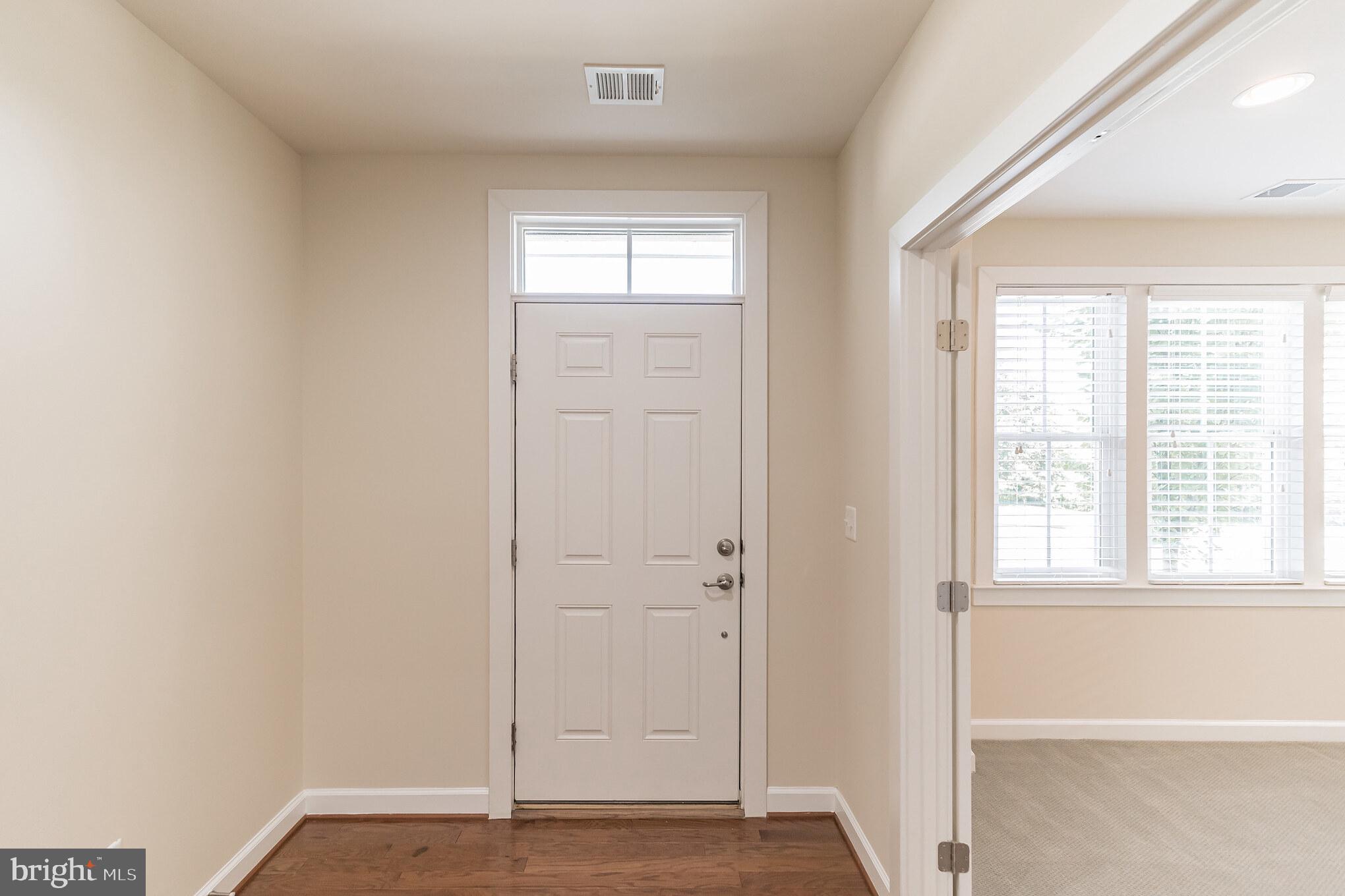 11391 Ridgeline Road Fairfax, VA 22030 - Photo 30 of 37