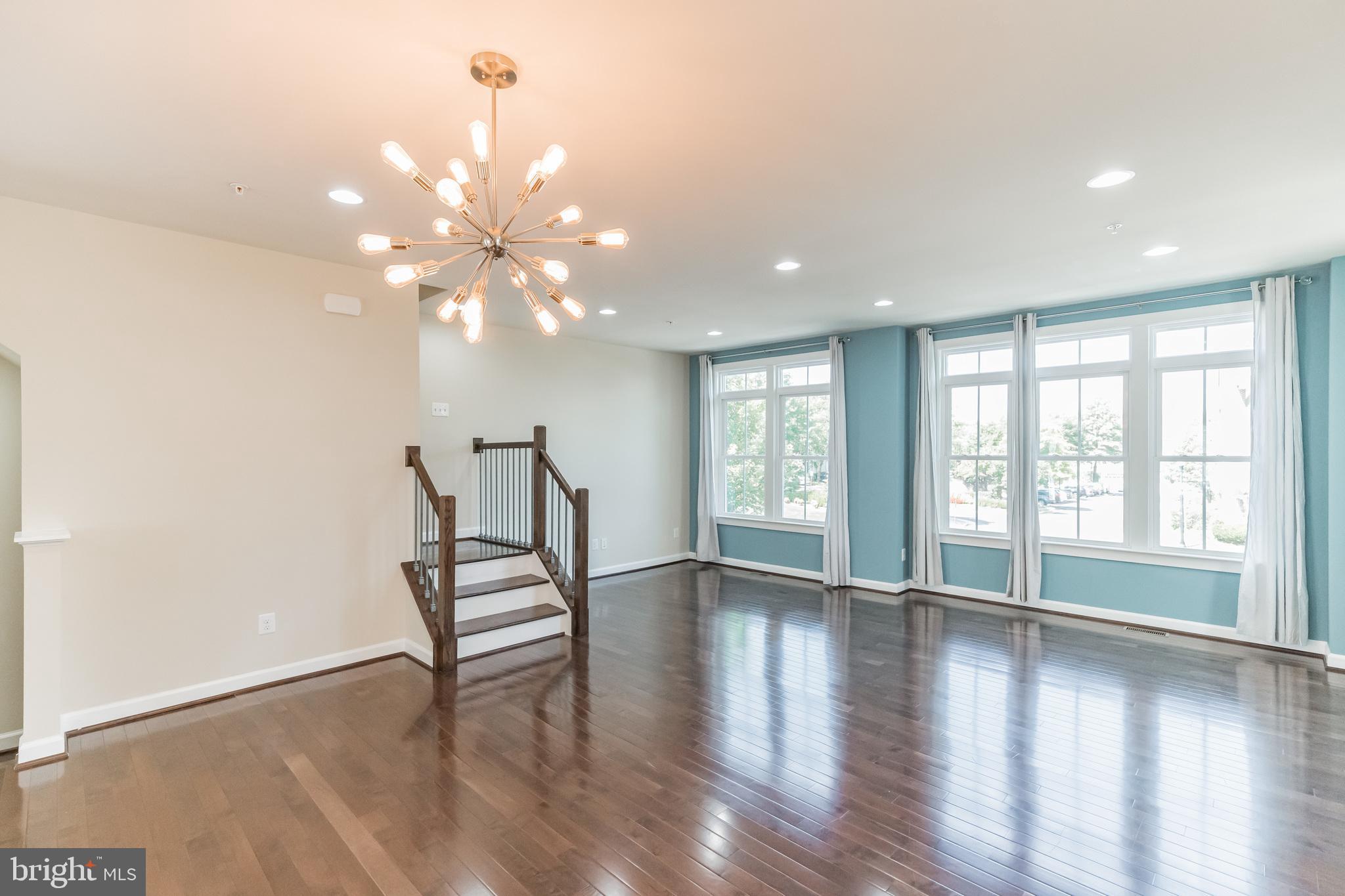 11391 Ridgeline Road Fairfax, VA 22030 - Photo 6 of 37