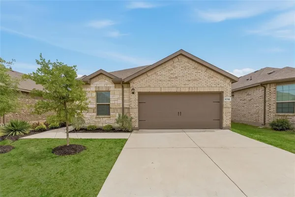 $330,000 | 9749 Serviceberry Lane, Fort Worth, TX 76036