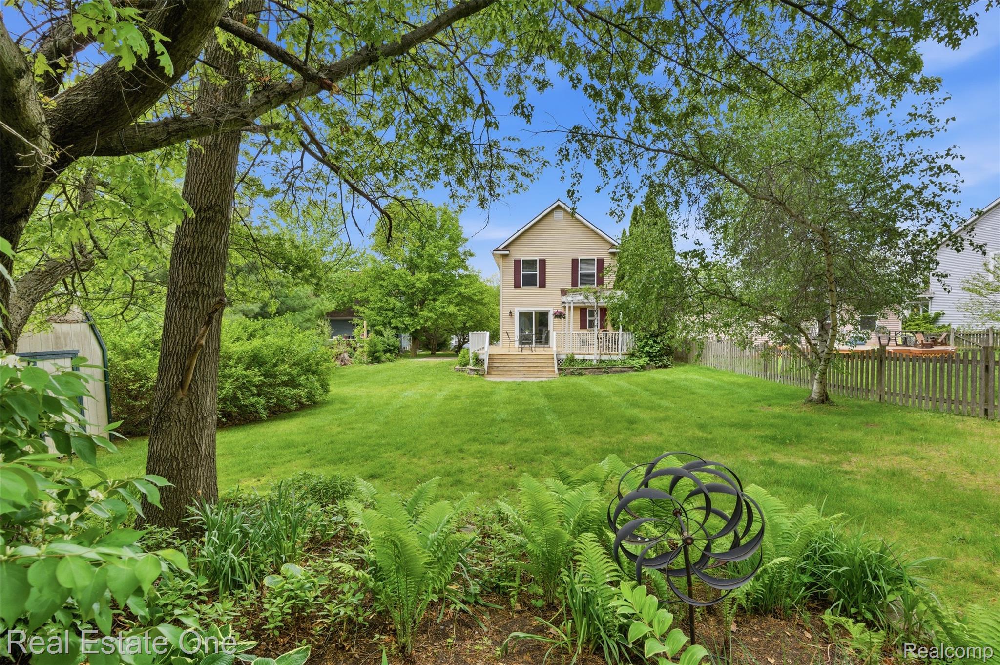 415 Ventnor Lane Howell, MI 48843 - Photo 31 of 36