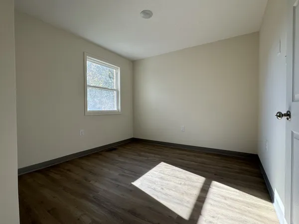 $1,100 | 204 South Clydeton Road, Unit A, Waverly, TN 37185