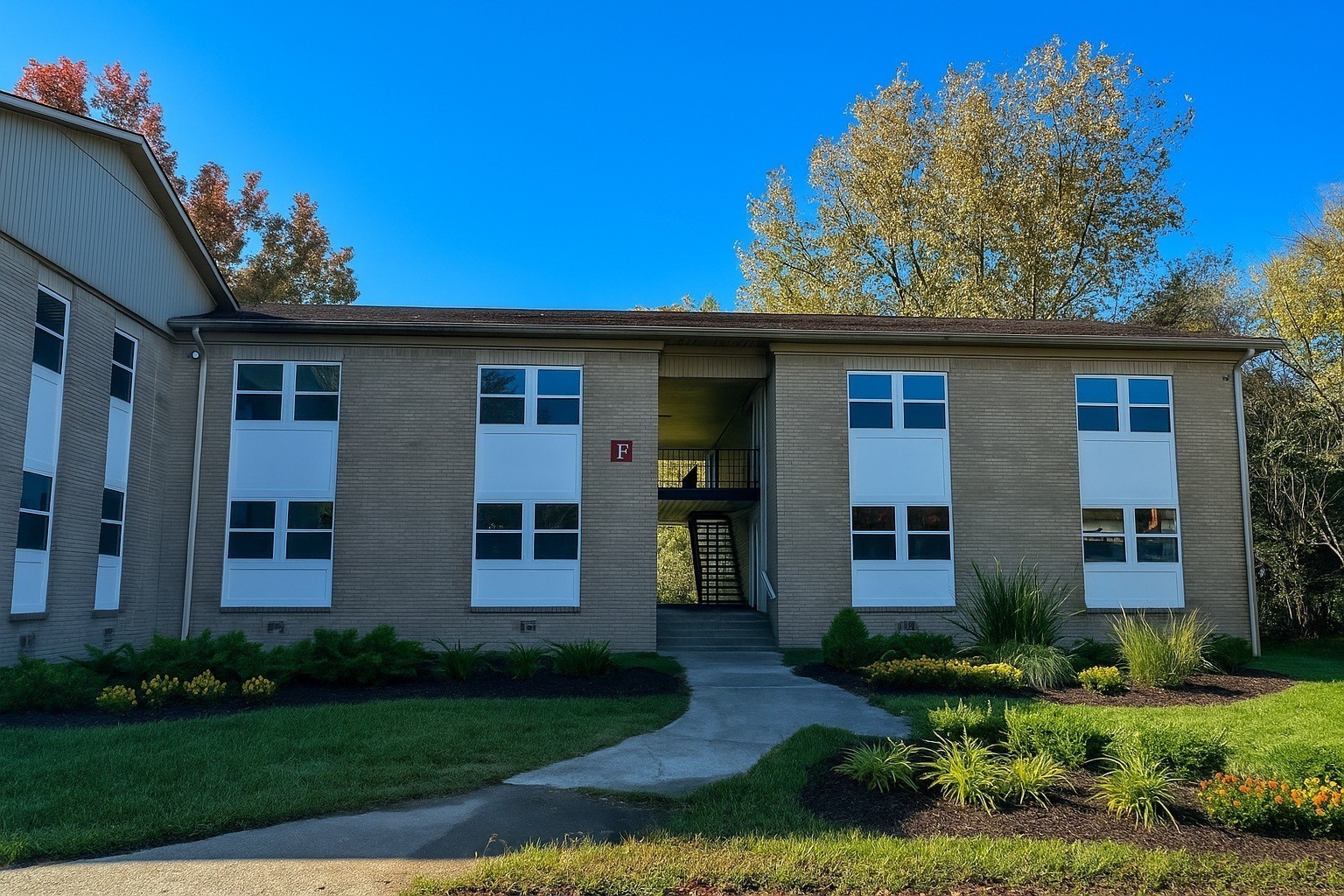 204 South Clydeton Road, Unit A Waverly, TN 37185 - Photo 2 of 14 a front view of a house with a yard