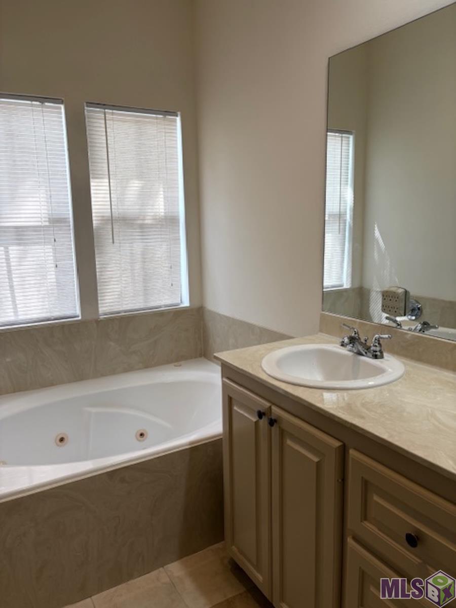 9004 Boone Avenue Baton Rouge, LA 70810 - Photo 7 of 13