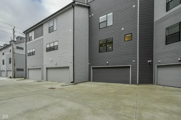 $389,000 | 423 Leota Street, Indianapolis, IN 46203