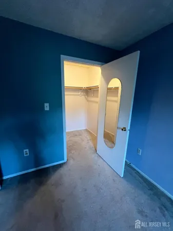 $320,000 | 285 Hampshire Court, Piscataway, NJ 08854