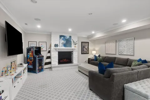 $2,395,000 | 1482 Edgewood Lane, Winnetka, IL 60093