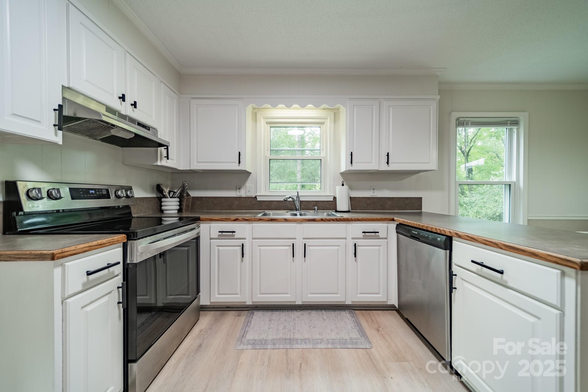 1014 Holly Road Rock Hill, SC 29730 - Photo 5 of 48 Gallery Image 5
