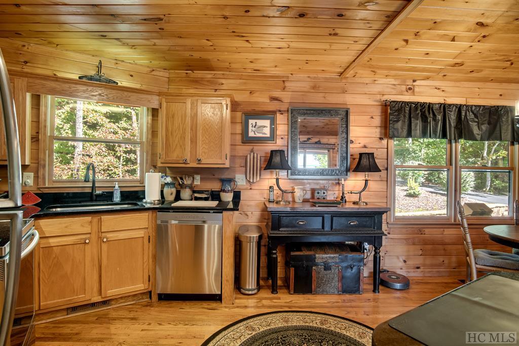 179 Old Bear Ridge Road Scaly Mountain, NC 28775 - Photo 21 of 73 Gallery Image 21