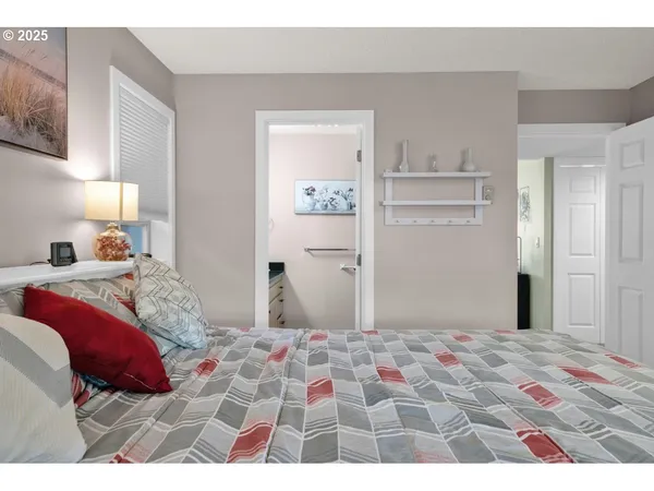 $424,900 | 1080 Bay Street, Unit 19, Florence, OR 97439