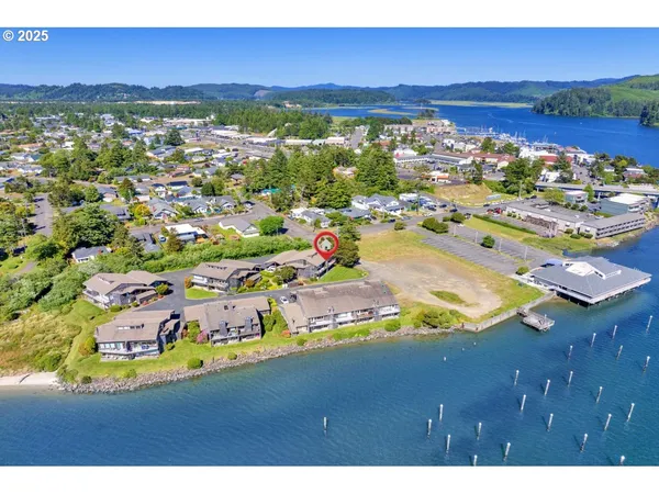 $424,900 | 1080 Bay Street, Unit 19, Florence, OR 97439