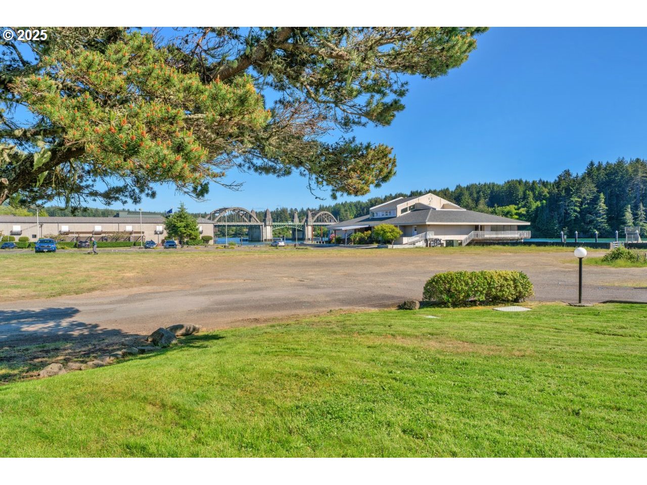 1080 Bay Street, Unit 19 Florence, OR 97439 - Photo 29 of 36