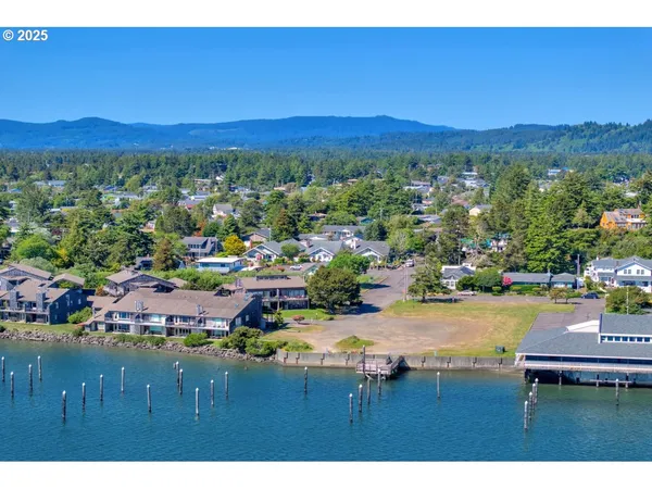 $424,900 | 1080 Bay Street, Unit 19, Florence, OR 97439