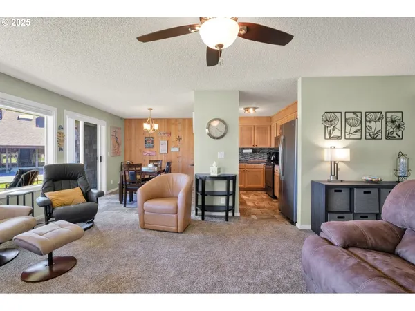 $424,900 | 1080 Bay Street, Unit 19, Florence, OR 97439