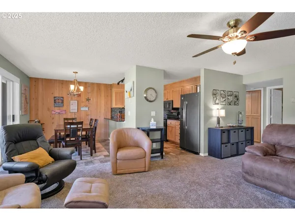 $424,900 | 1080 Bay Street, Unit 19, Florence, OR 97439