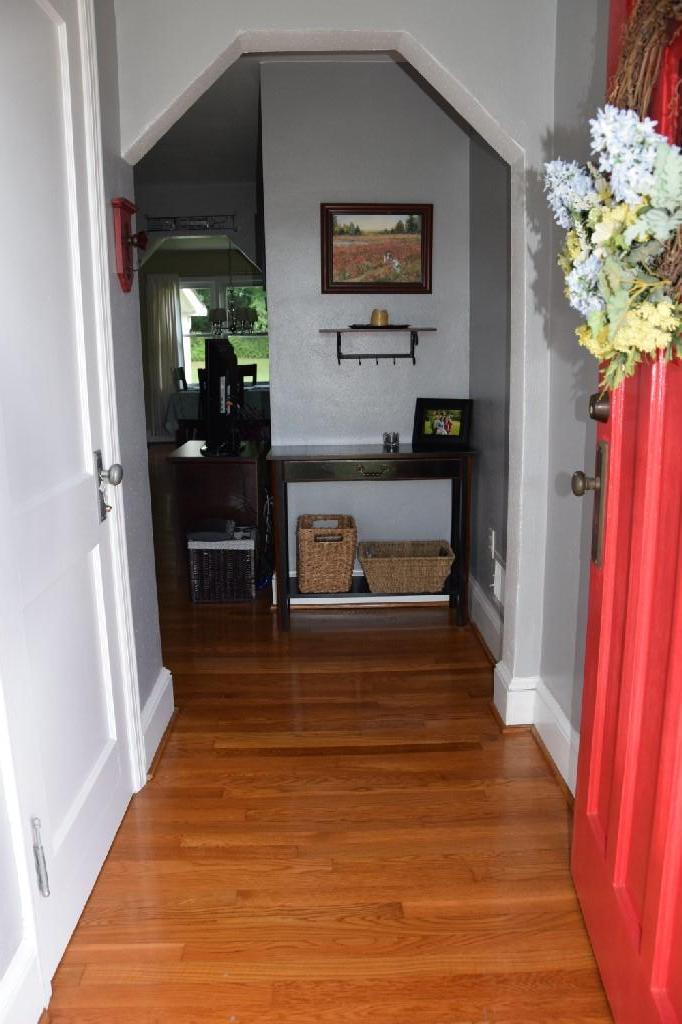 3315 Valentine Road Southwest Roanoke, VA 24018 - Photo 3 of 43 DSC_0027