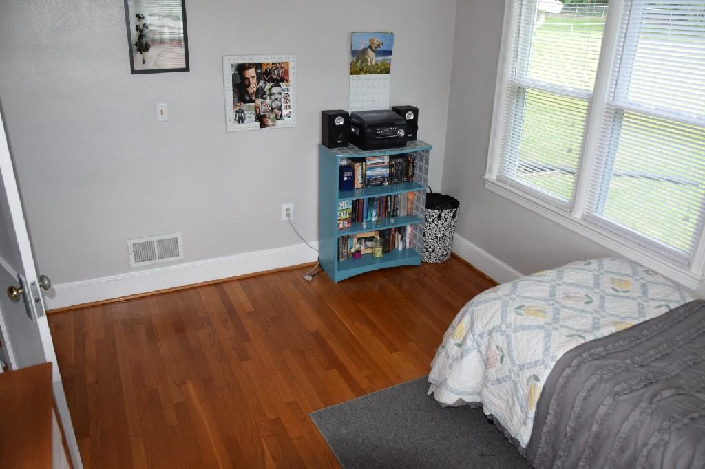 3315 Valentine Road Southwest Roanoke, VA 24018 - Photo 22 of 43 DSC_0062