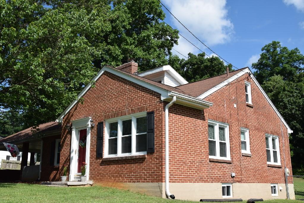 3315 Valentine Road Southwest Roanoke, VA 24018 - Photo 31 of 43 DSC_0005