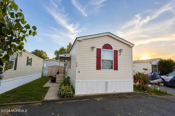 $180,000 | 55 Highway 35, Unit 16, Neptune, NJ 07753