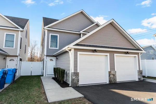 $549,900 | 22 A Merritt Avenue, Woodbridge, CT 06525