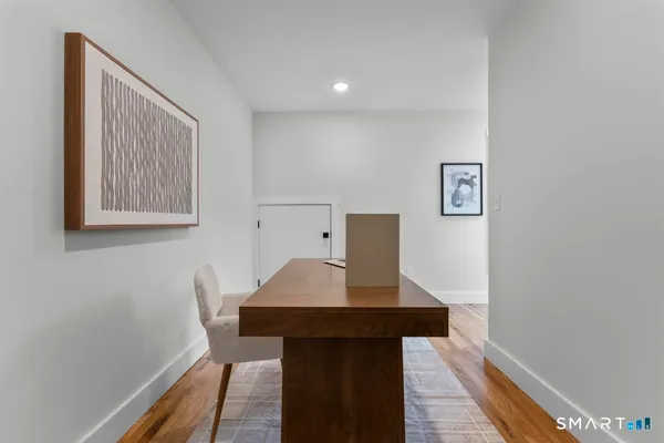 $549,900 | 22 A Merritt Avenue, Woodbridge, CT 06525