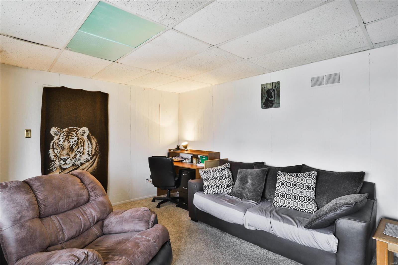 1747 Hawkins Road Fenton, MO 63026 - Photo 17 of 29 Gallery Image 17