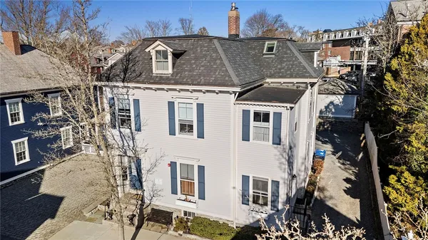 $479,000 | 32 School Street, Unit 2, Newport, RI 02840